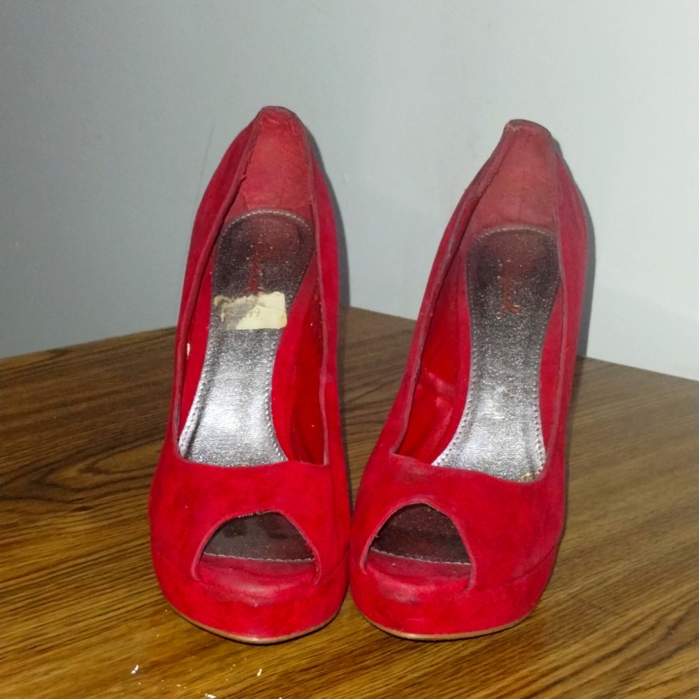 Qupid size 8 1/2 lightly worn